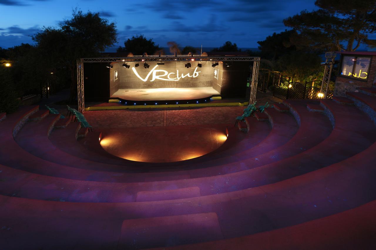 Vrclub - Villa Ridente Residence Porto San Giorgio Exterior photo